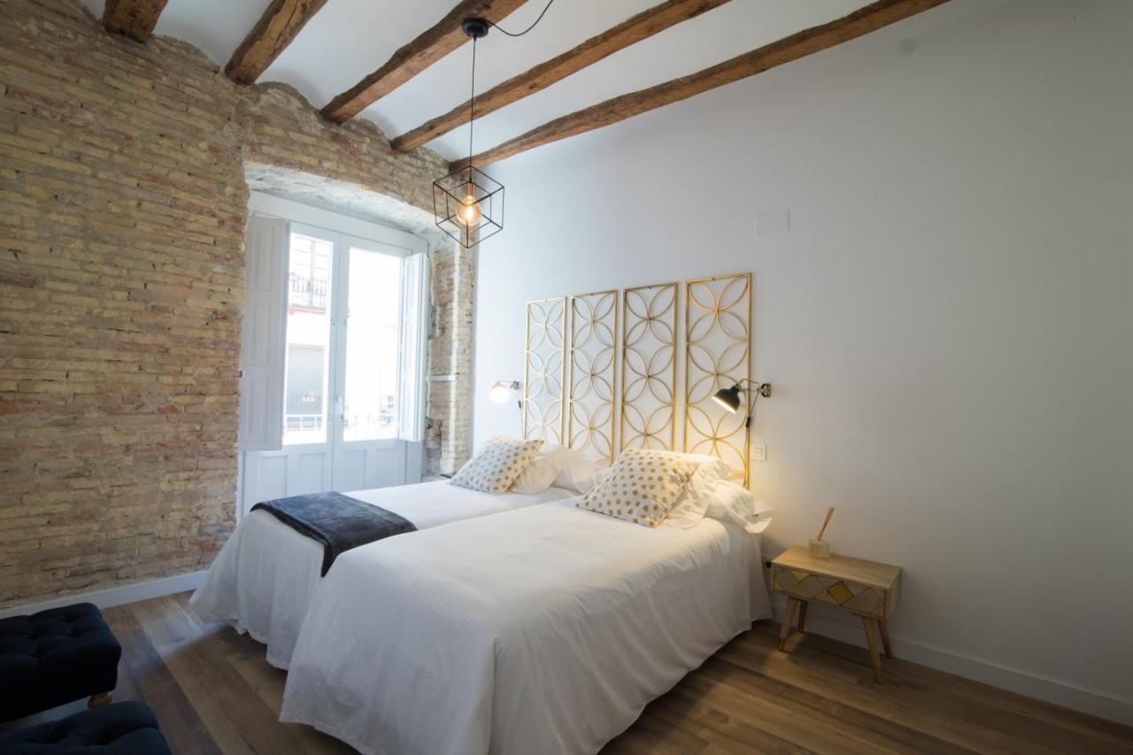 Apartamentos Almada Zaragoza Luaran gambar