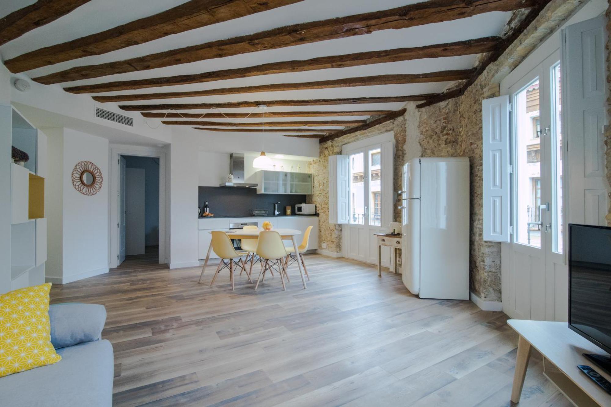 Apartamentos Almada Zaragoza Luaran gambar