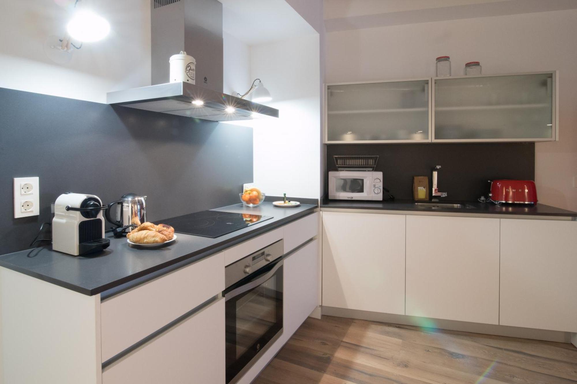 Apartamentos Almada Zaragoza Luaran gambar