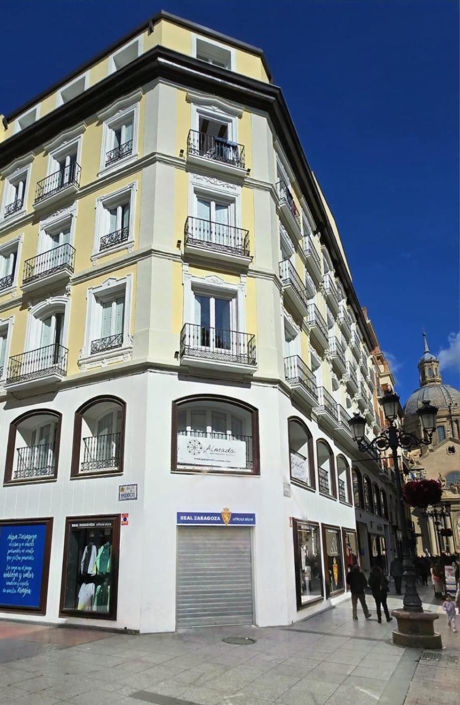 Apartamentos Almada Zaragoza Luaran gambar