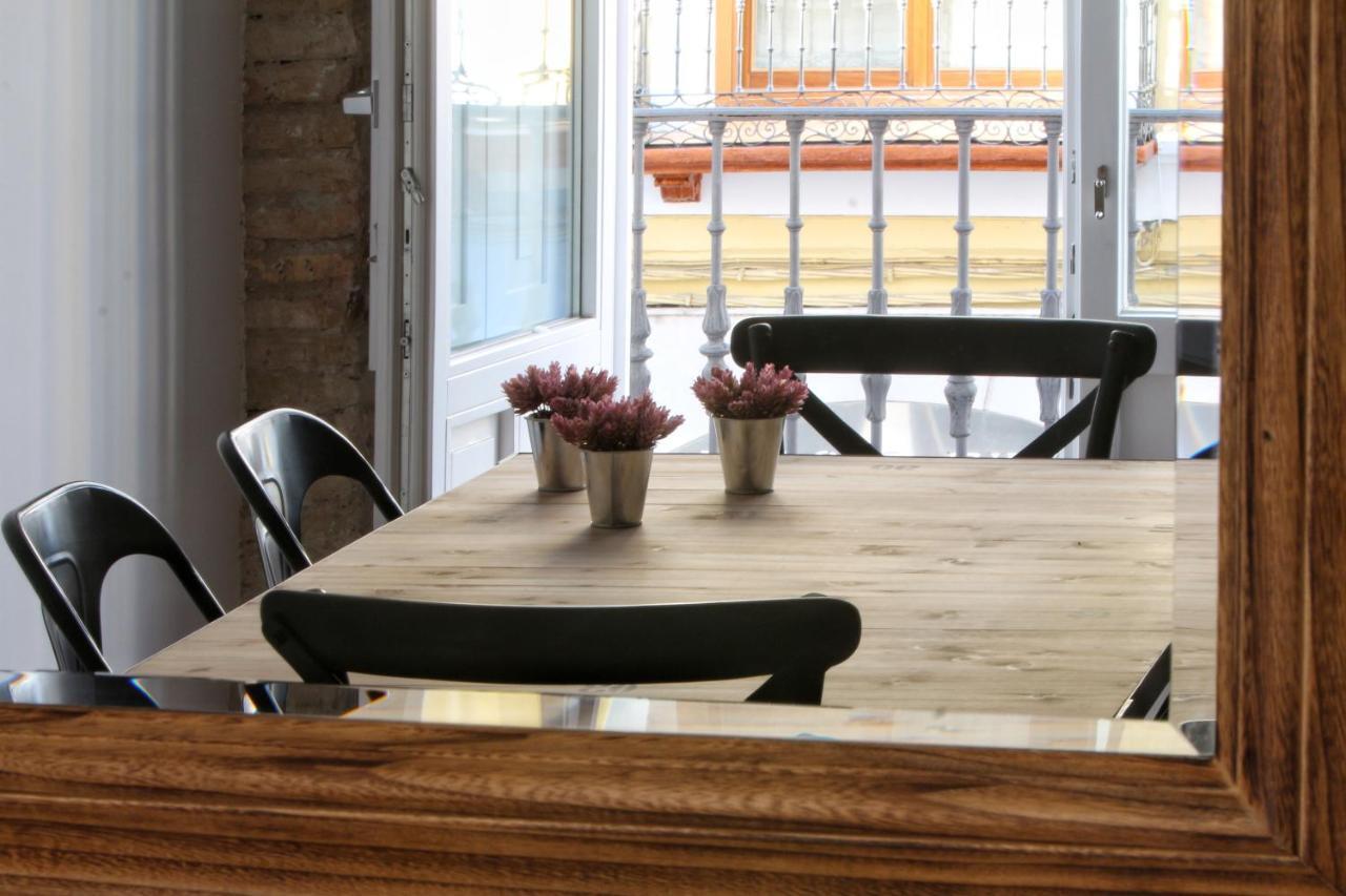 Apartamentos Almada Zaragoza Luaran gambar