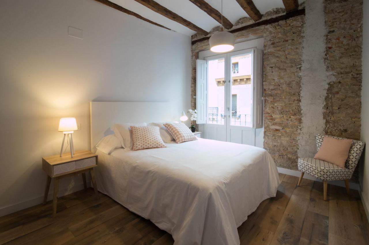 Apartamentos Almada Zaragoza Luaran gambar